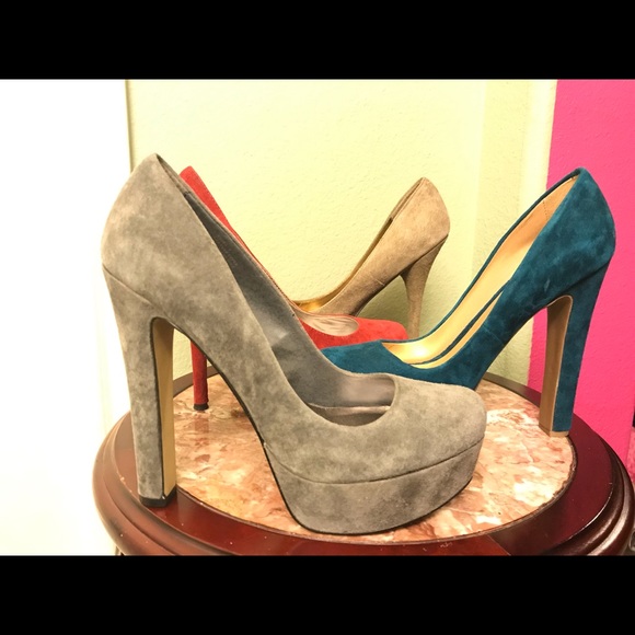 Suede, platform heels. - Picture 3 of 3